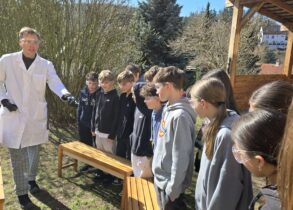 Sledujeme pokus sodík ve vodě